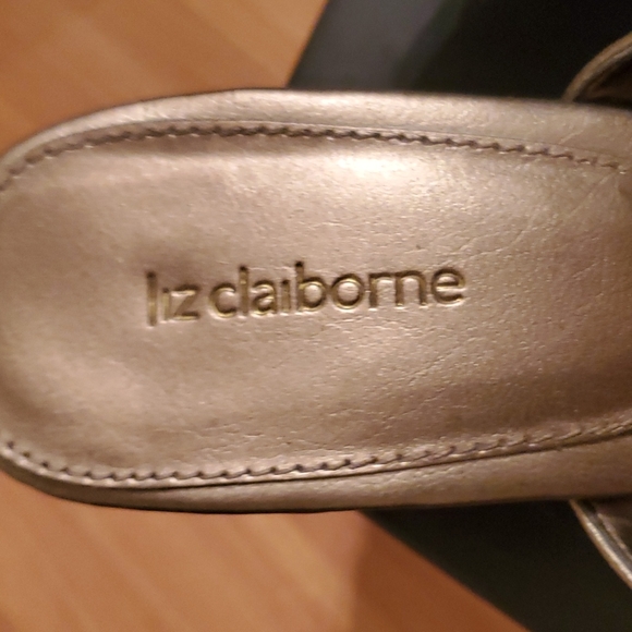 Liz Claiborne 9.5 kitten heel sandal - Picture 3 of 12